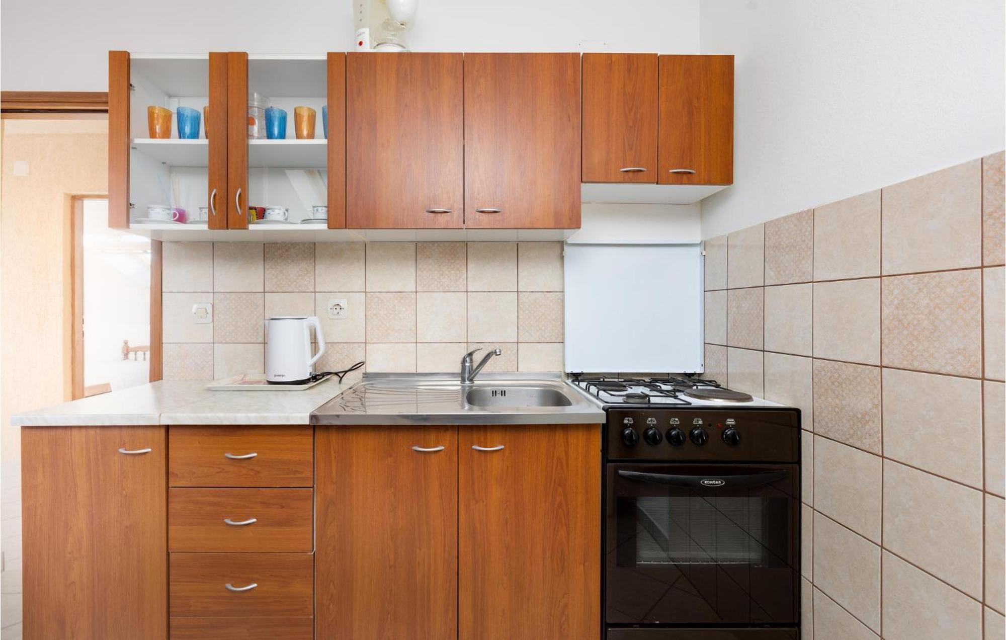 2 Bedroom Beautiful Apartment In Rasopasno Esterno foto